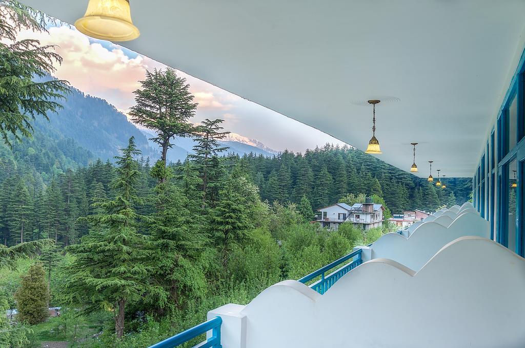 Отель Treebo Trend Celebriti Manali Vashist Экстерьер фото