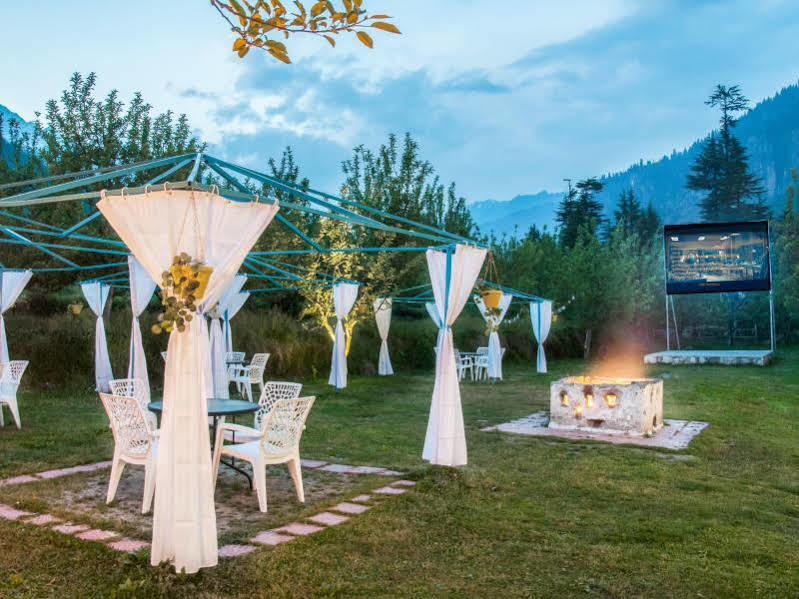 Отель Treebo Trend Celebriti Manali Vashist Экстерьер фото