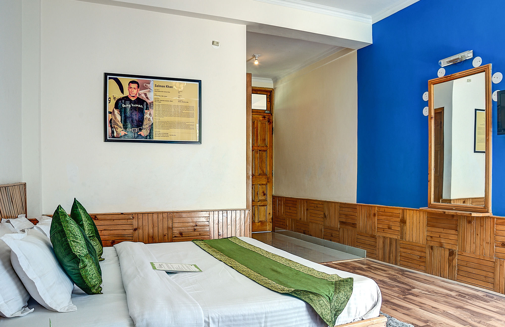 Отель Treebo Trend Celebriti Manali Vashist Экстерьер фото